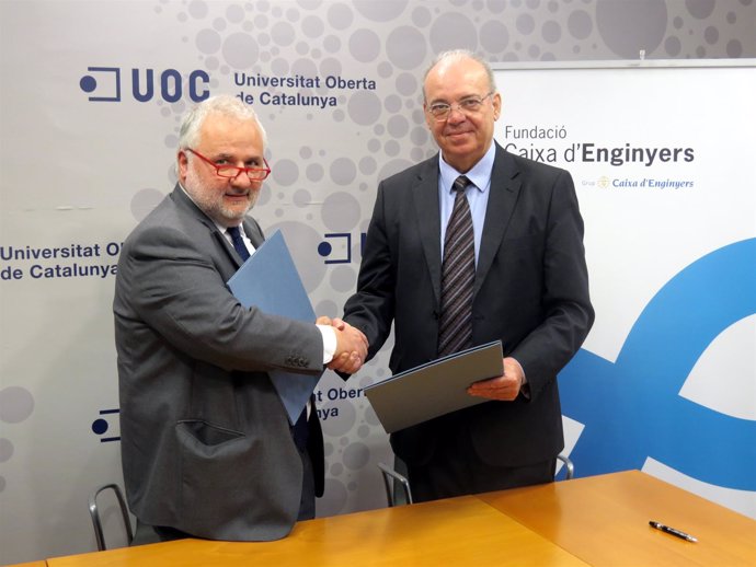 Firma del convenio entre UOC y Caixa d'Enginyers con el rector J.A.Planell