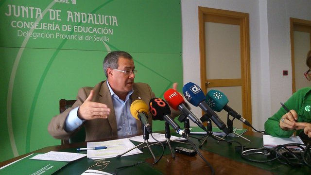 Díaz Morillo en rueda de prensa.