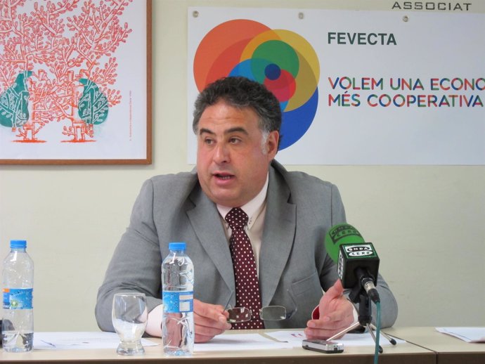 Emilio Sampedro explica los datos del Sector Cooperativo Valenciano durante 2014