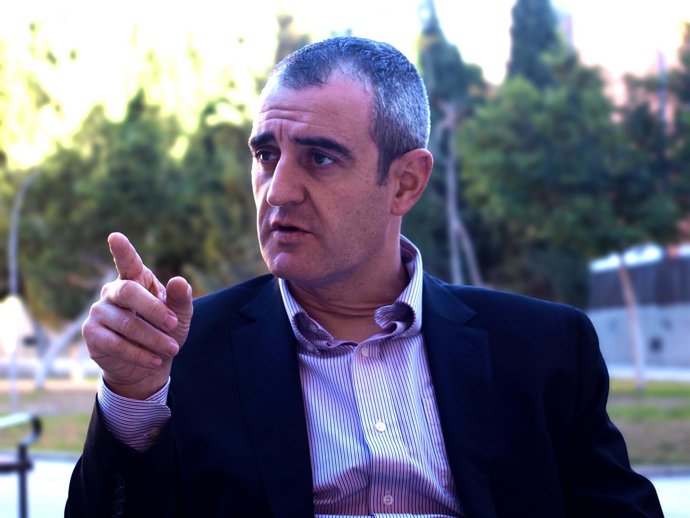 El candidato de UPyD a la Presidencia de la Comunidad, César Nebot