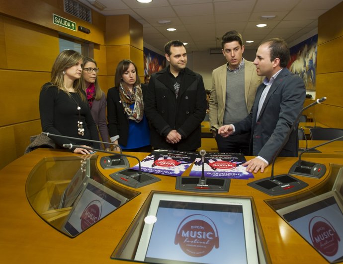 FESTIVAL PARA GRUPOS JOVENES