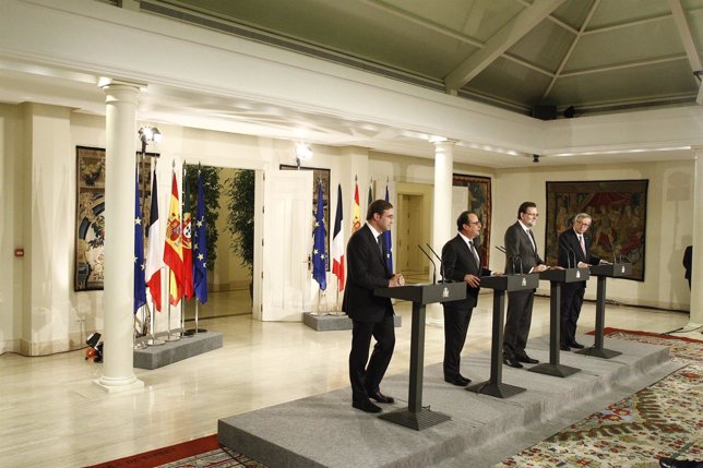 Rajoy recibe a Hollande, Juncker y Passos Coelho en la Moncloa 