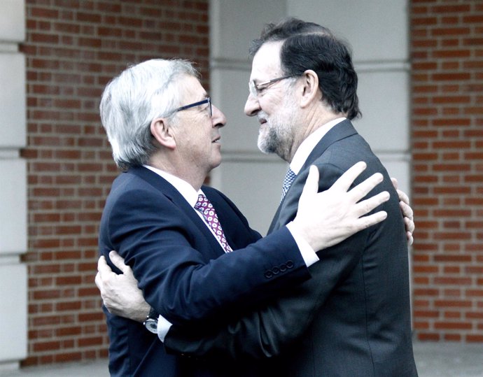 Rajoy recibe a Juncker en la Moncloa 