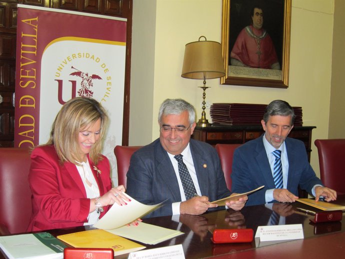Serrano, Ramírez de Arellano y Marín firman el convenio