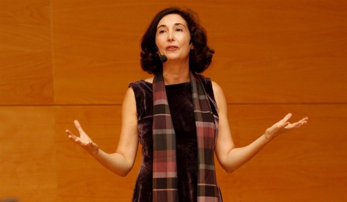 Elsa Punset abre el curso en la ESCO de Granada