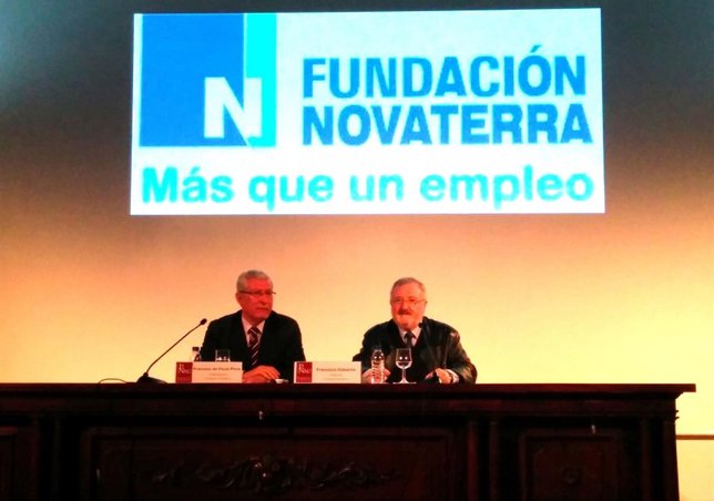 Presentación de Manfiesto de Novaterra con 50 medidas contra exclusión social 
