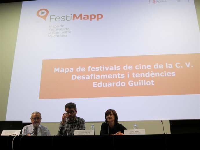 Antonio Llorens, Eduardo Guillot y Dora Martí durante la presentación