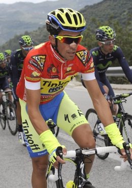 Alberto Contador con el maillot de líder en la Vuelta a Andalucia          