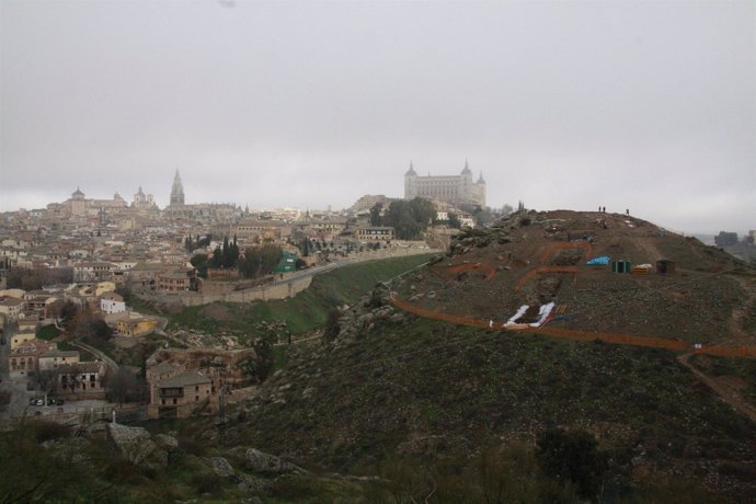 La ciudad de Toledo, Cerro del Bú, niebla, frío, temporal, invierno, nubes