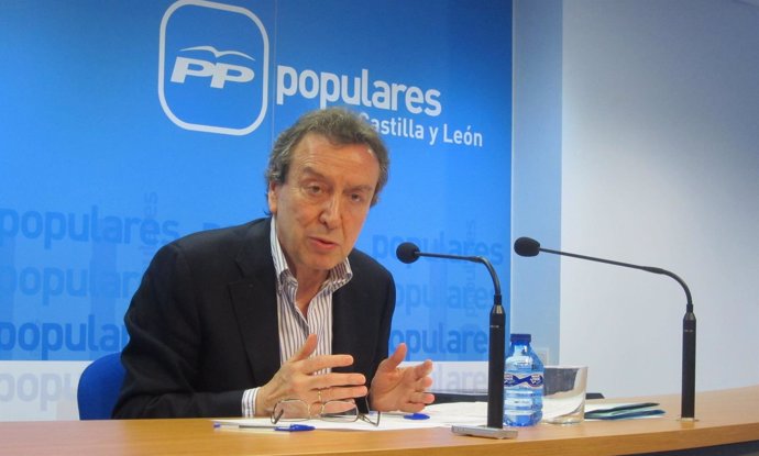 El presidente del Comité Electoral del PP en Castilla y León en rueda de prensa
