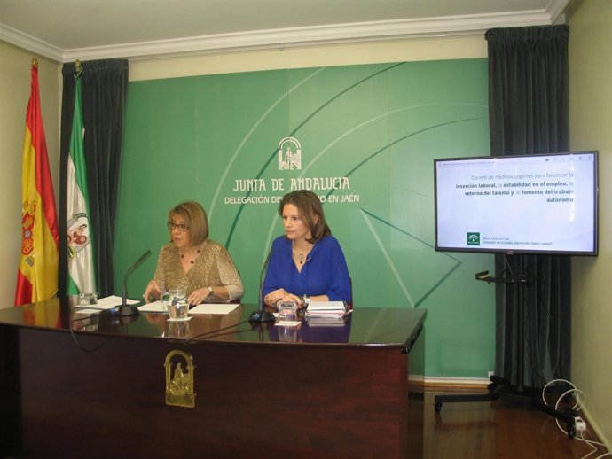 Purificación Gálvez y Ana Cobo