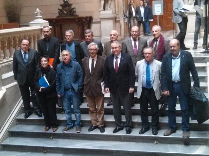 Miembros de las instituciones que forman el Pacto por la Industria de Catalunya