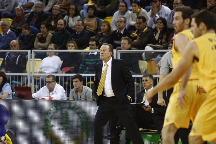 Aíto García Reneses entrenando al Herbalife Gran Canaria