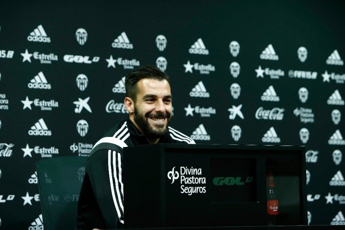 Alvaro Negredo en rueda de prensa