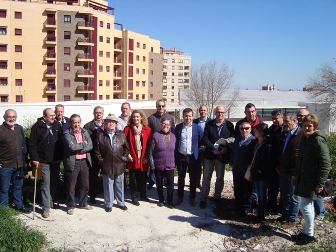 Visita del PSOE de Jaén al centro de día de Santa Isabel