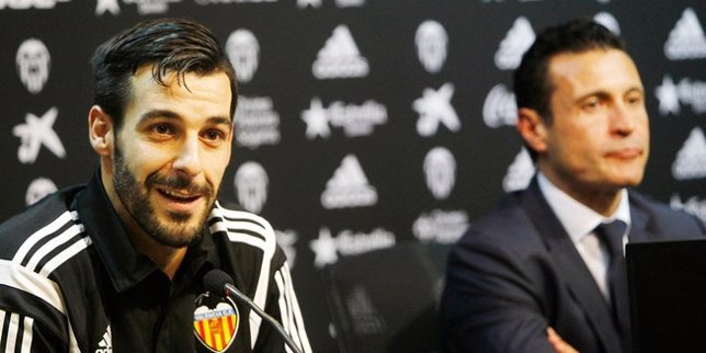 Alvaro Negredo en su presentación como jugador del Valencia