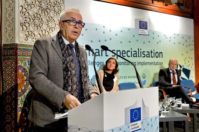 El consejero de Economía, Innovación, Ciencia y Empleo, José Sánchez Maldonado