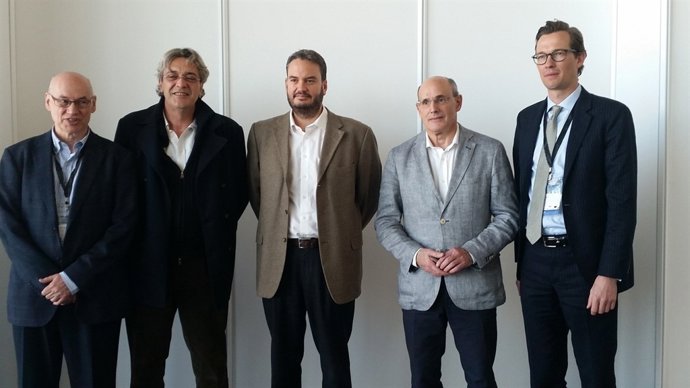 Presentación del informe Emminens