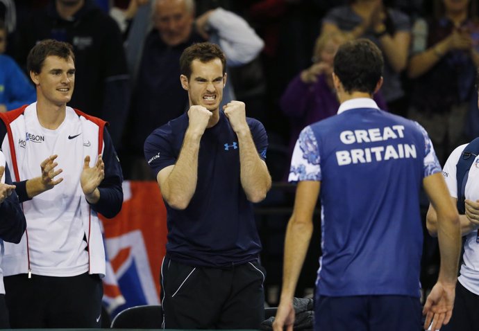 Serbia y Gran Bretaña, a un paso de los cuartos de final de la Copa Davis