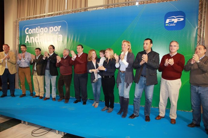 Populares en un acto en Cádiz