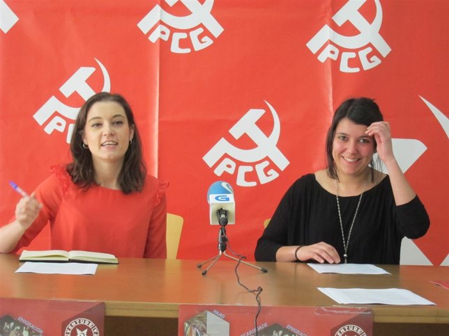 Eva Solla, secretaria general del Partido Comunista de Galicia y diputada de AGE