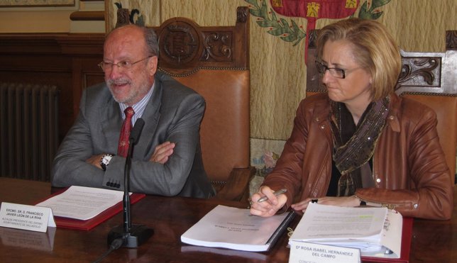 El alcalde de Valladolid y la concejal de Bienestar Social, Rosa Hernández