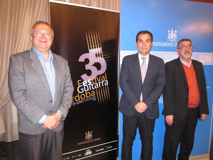 Presentación del Festival de la Guitarra con Nieto, Moreno Calderón y limia