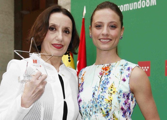 Luz Casal y Michelle Jenner premiadas en el Día Internacional de la Mujer
