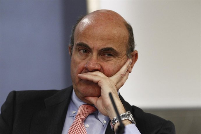 Luis de Guindos tras el Consejo de Ministros