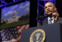 Obama ordena sancionar a siete funcionarios venezolanos