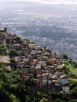 Favelas En Las Colinas De Río De Janeiro
