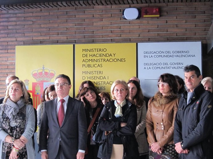 Serafín Castellano y miembros de Delegación de Gobierno guardan silencio