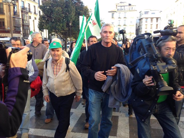 Cañamero y miembros del SAT antes del juicio por Las Turquillas