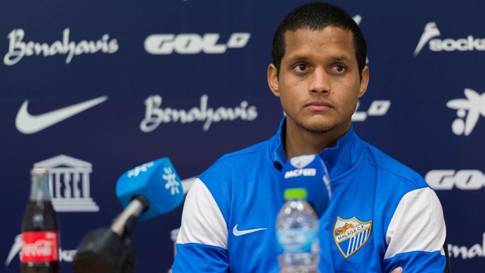 Roberto Rosales en rueda de prensa