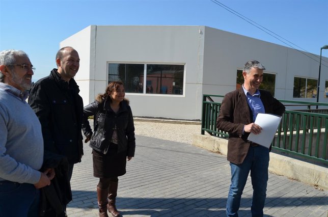 El portavoz de CHA, Juan Martín,en el barrio de Montañana