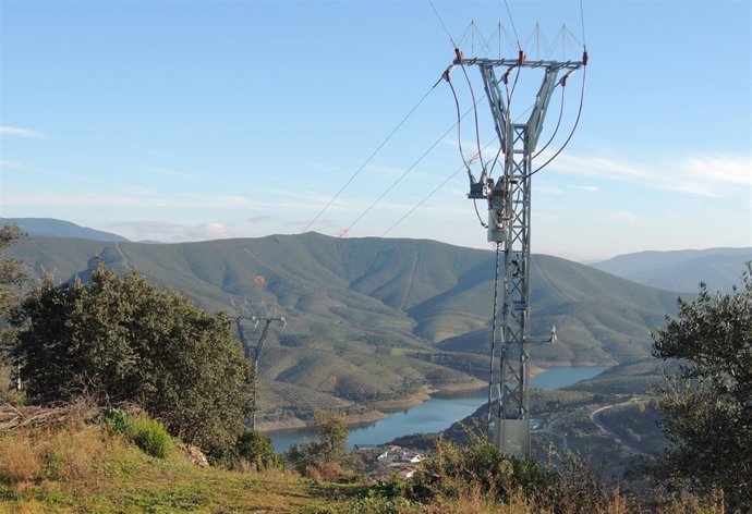 Nueva linea electrica