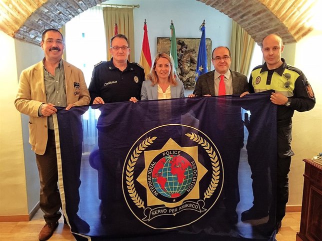 Reunión de Nevado con la asociación internacional de policías