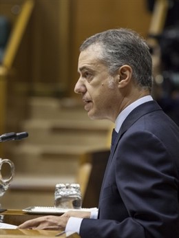 Iñigo Urkullu en el Parlamento vasco