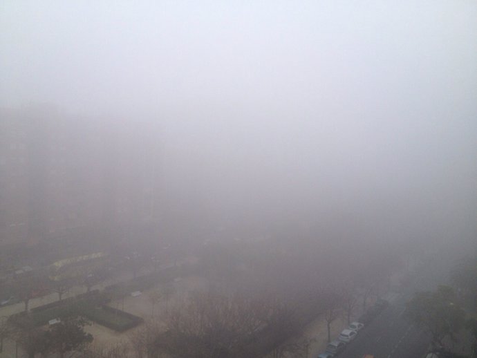 Niebla en Valencia desde la zona de Blasco Ibáñez