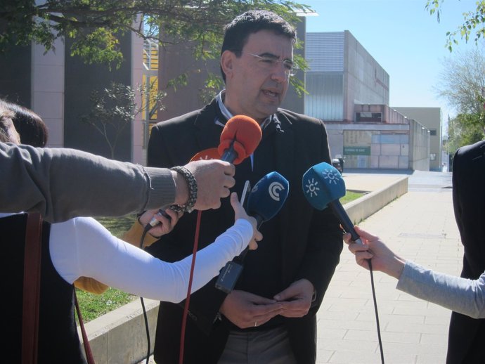 El portavoz del PSOE en el Parlamento andaluz, Mario Jiménez. 