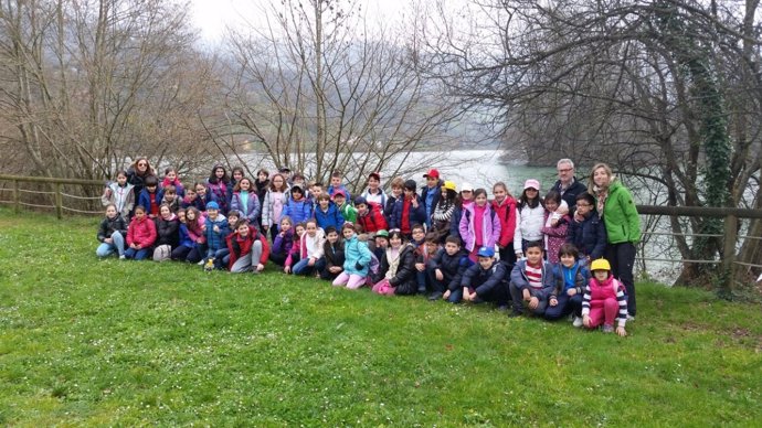 Escolares de educación ambiental en Fundación Oso de Asturias