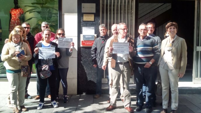 Protesta de los  extrabajadores Pérez Giménez en los despachos de los concursale