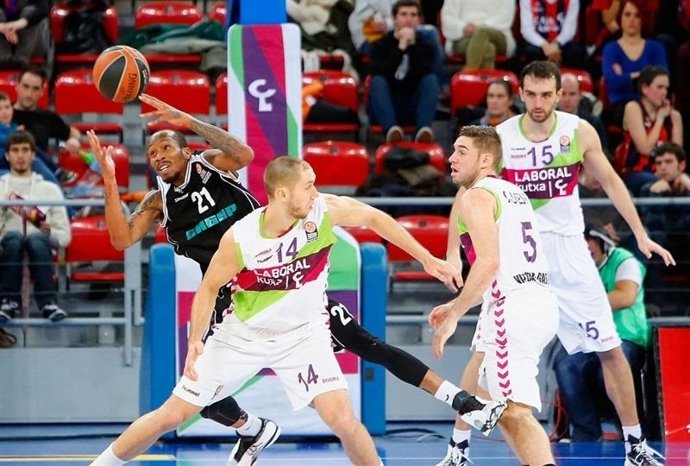 Colton Iverson en el Nizhny Novgorod - Laboral Kutxa Baskonia