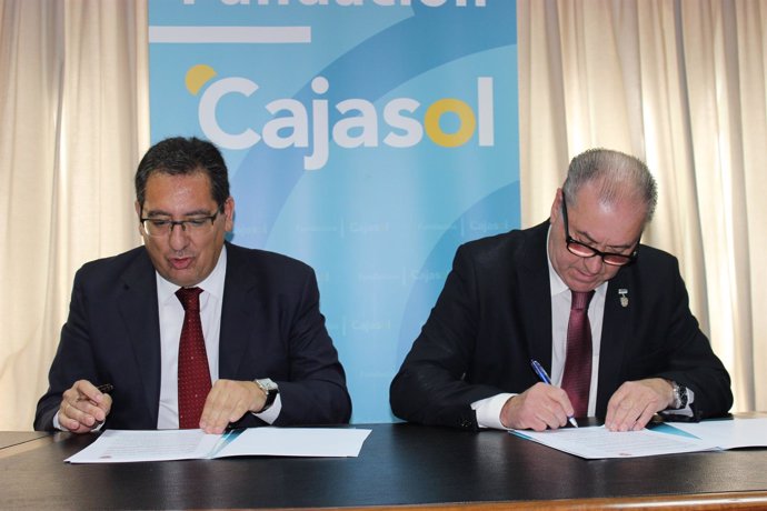 Acuerdo entre la Fundación Cajasol y el Consejo de Hermandades de Huelva. 