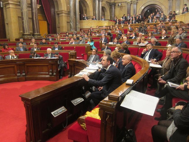 Pleno del Parlament (Archivo)