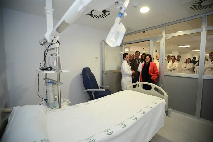 Sánchez Rubio visita urgencias de Granada