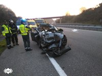 Un herido en un accidente de tráfico entre un turismo y un camión en Colunga