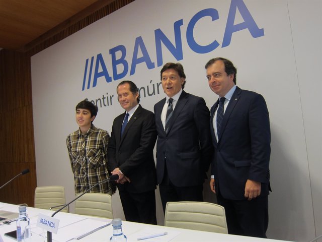 Juan Carlos Escotet, vicepresidente de Abanca (segundo por la izquierda)