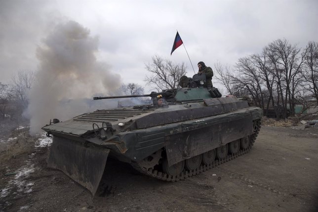 Carro de combate de las milicias separatistas de Donetsk
