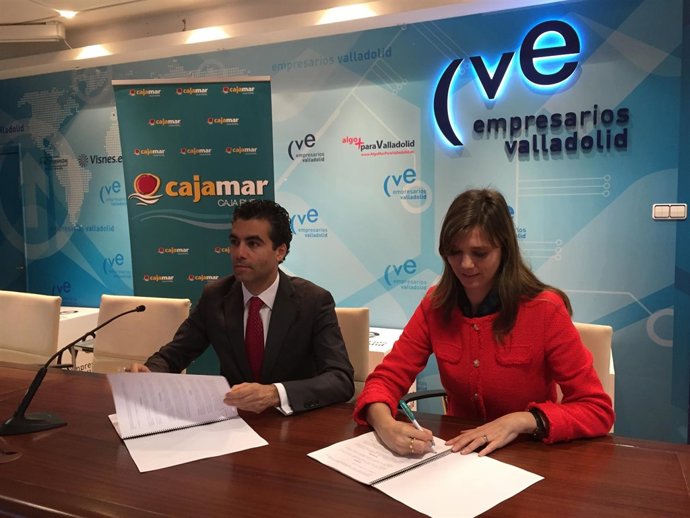 Firma de un convenio de colaboración entre CVE y Cajamar